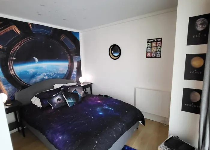 Spatial - Place De La République * Le Mans